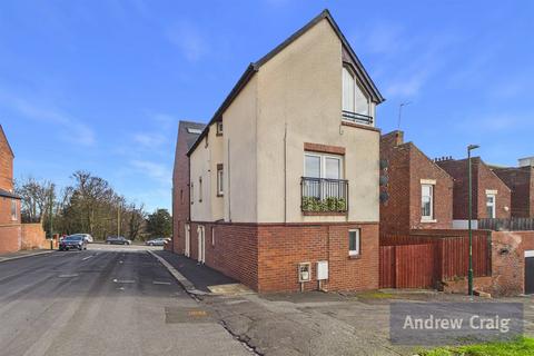 10 bedroom end of terrace house for sale, Lawe Road, South Shields