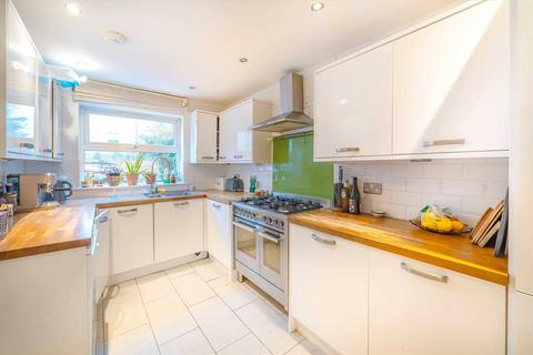 3 bedroom semi-detached house for sale, Albion Road, London N16