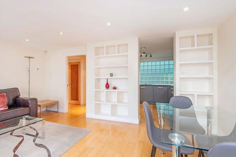 2 bedroom flat for sale, Naoroji Street, London WC1X