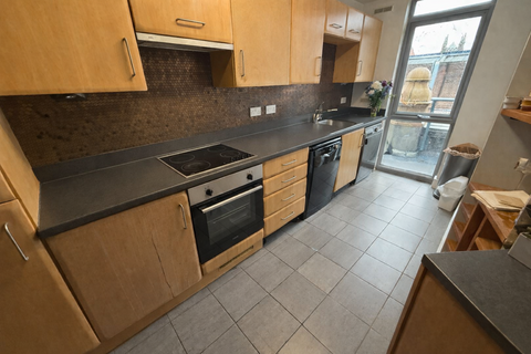 2 bedroom penthouse to rent, Rutland Street, Leicester, LE1