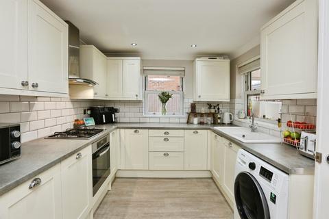 2 bedroom semi-detached house for sale, Wilberforce Road, Gosport