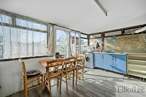 3 bedroom terraced house for sale, Bilton Road, Greenford UB6