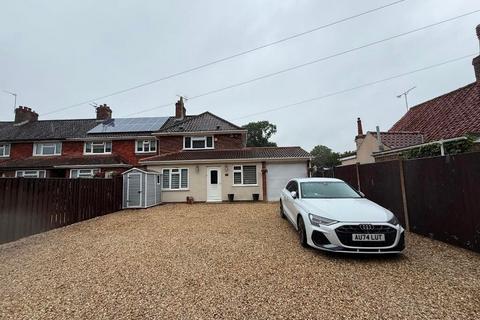 4 bedroom house to rent, Dereham Road, Norwich NR5