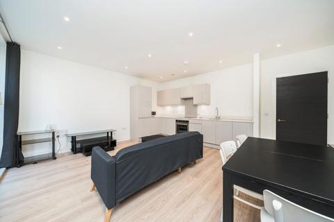 1 bedroom flat to rent, Deauville Close, London E14