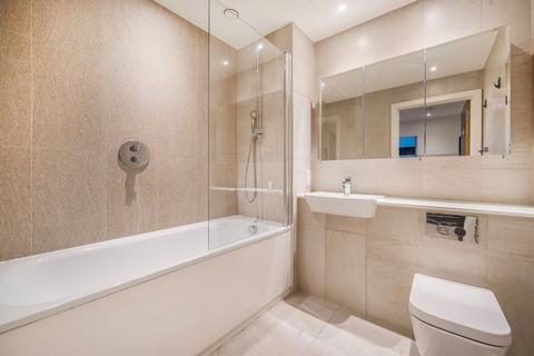 1 bedroom flat to rent, Deauville Close, London E14