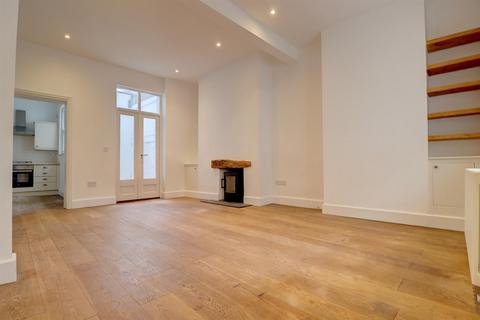 3 bedroom terraced house for sale, Factory Ope, Appledore