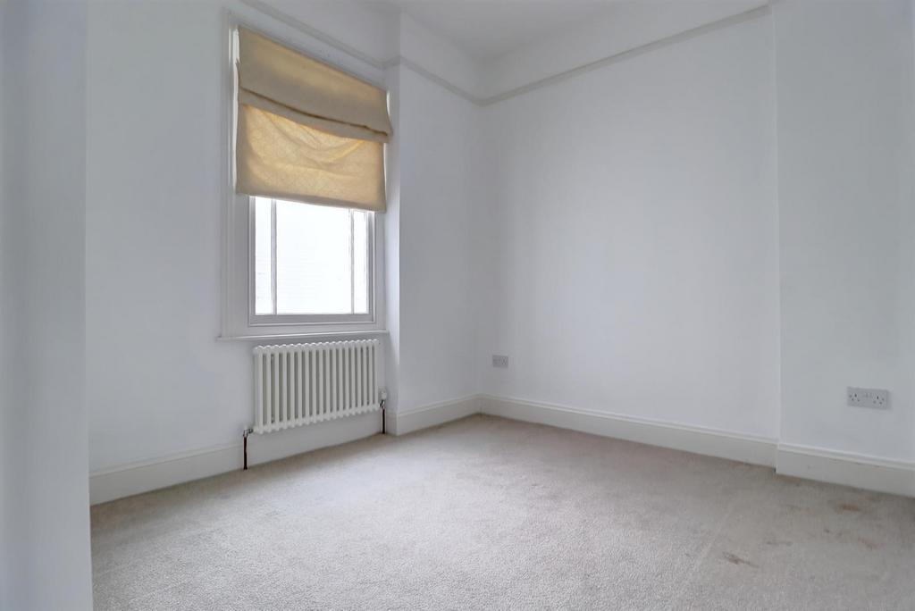 Bedroom 2.jpg