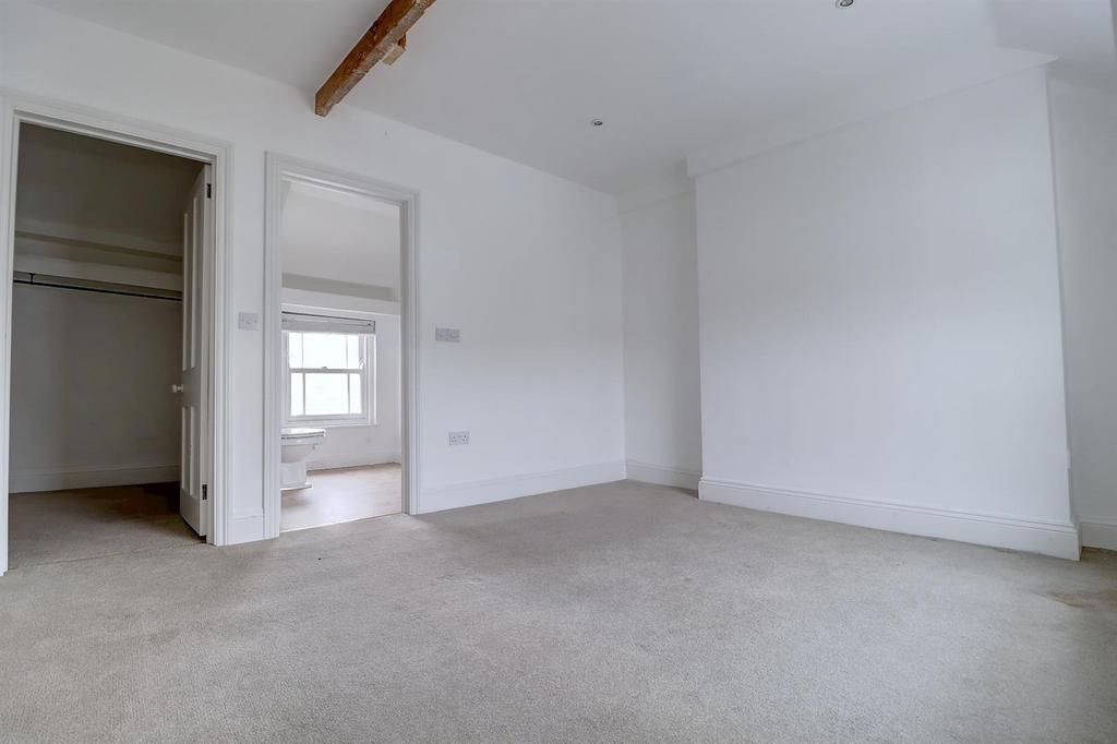 Bedroom 1.jpg