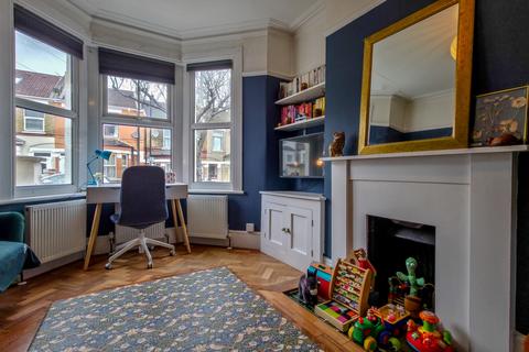 2 bedroom terraced house for sale, Miriam Road, Plumstead, London, SE18