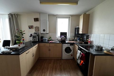 1 bedroom in a house share to rent, Browning Way, Hounslow TW5