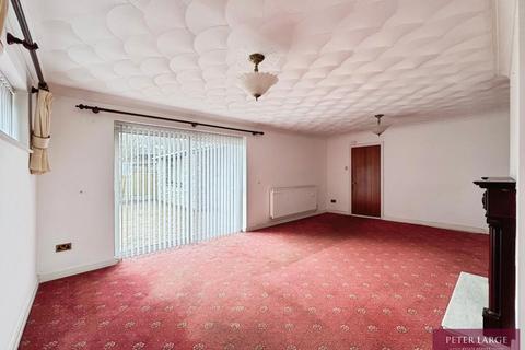 4 bedroom detached bungalow for sale, 7 Llys Pen-Y-Ffordd, Off Pentre Lane, Rhuddlan, LL18 6HJ