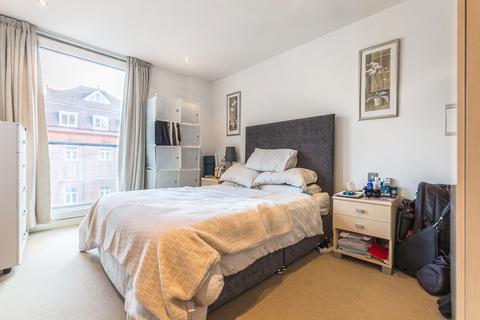 1 bedroom flat to rent, Horse Shoe Court, Clerkenwell EC1V