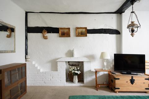 3 bedroom terraced house for sale, London Road, Canterbury