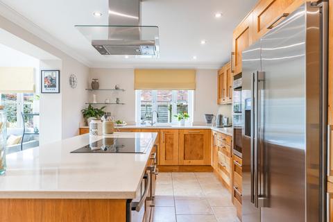 undefined, Well-Proportioned Detached House within Walking Distance to Holt Town