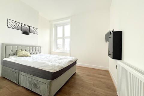 1 bedroom house of multiple occupation to rent, Clifftown Road, Southend-on-Sea SS1