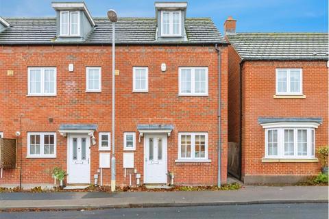 undefined, Grenadier Close, Bedford