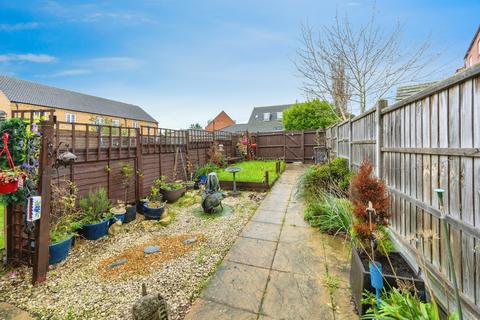 undefined, Grenadier Close, Bedford