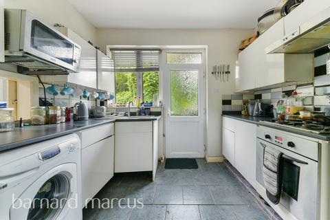 Perth Close, LONDON