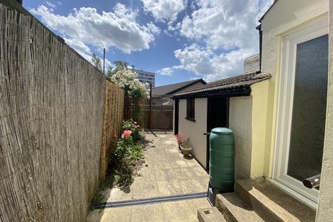 2 bedroom terraced house for sale, 72 Gaywood Road, King's Lynn, Norfolk PE30 2PT
