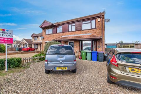 3 bedroom semi-detached house for sale, The Graylings, BOSTON
