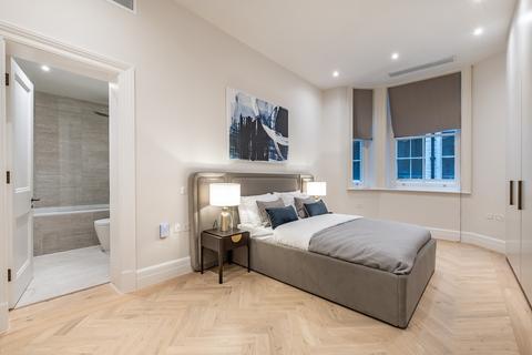 4 bedroom flat to rent, Kensington Road London W8