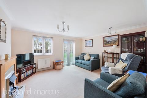 3 bedroom terraced house for sale, St. Annes Drive North, Redhill