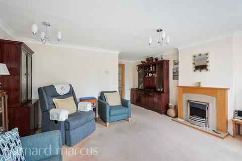 3 bedroom terraced house for sale, St. Annes Drive North, Redhill
