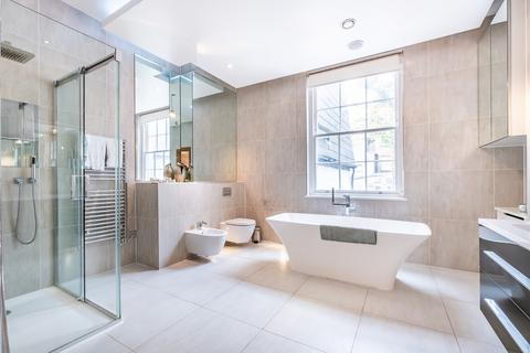 5 bedroom townhouse to rent, Sheffield Terrace London W8