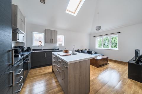 2 bedroom flat for sale, Sanders Place, St. Albans