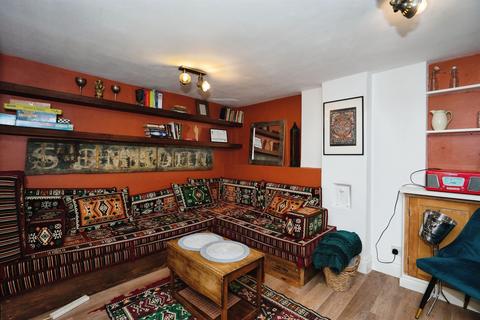 2 bedroom end of terrace house for sale, Little East Street, Brighton