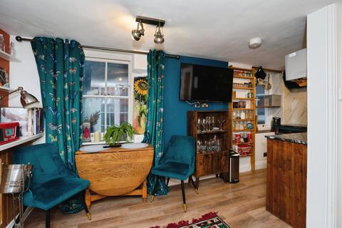 2 bedroom end of terrace house for sale, Little East Street, Brighton