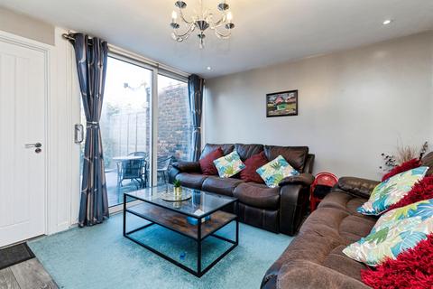 undefined, Borage Close, Crawley