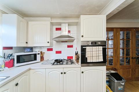 3 bedroom semi-detached house for sale, Princes Road, Eastbourne