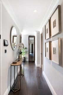 3 bedroom flat to rent, Prince Of Wales Terrace London W8