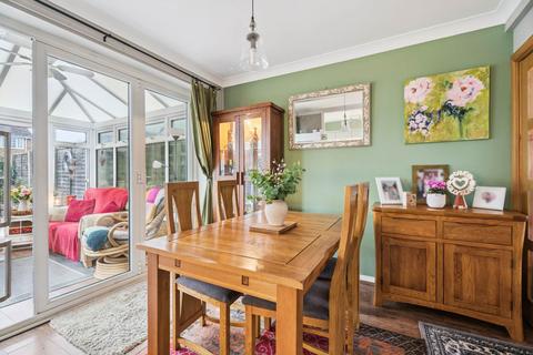 undefined, New St, Cheddington