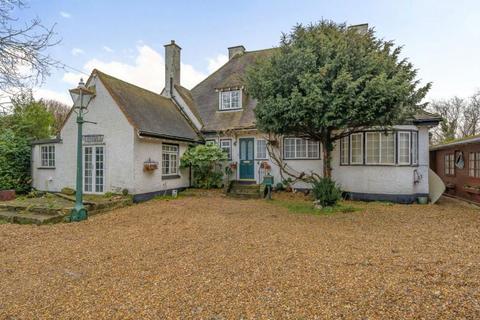 5 bedroom detached house for sale, Chertsey Lane, Staines-upon-Thames, Surrey, TW18 3LQ