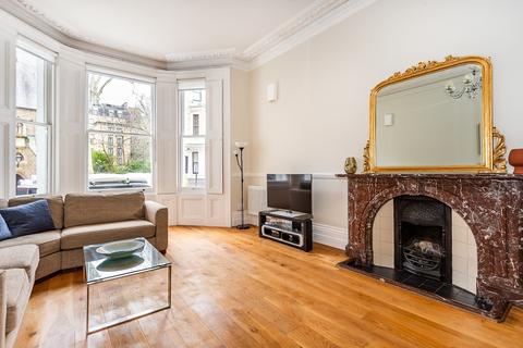 2 bedroom flat to rent, Southwell Gardens London SW7