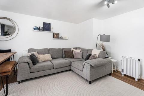 2 bedroom apartment for sale, St Lukes Court, Hatfield, AL10