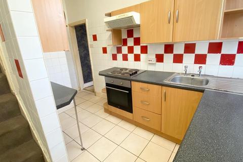 2 bedroom terraced house for sale, Keat Street, Crosland Moor, Huddersfield