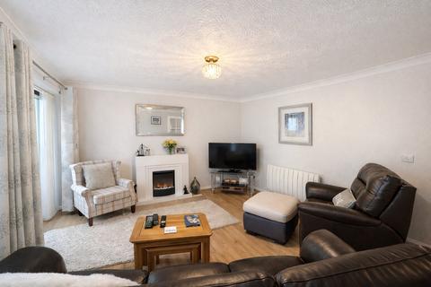2 bedroom ground floor flat for sale, Mansell Close, Bexhill on Sea TN39