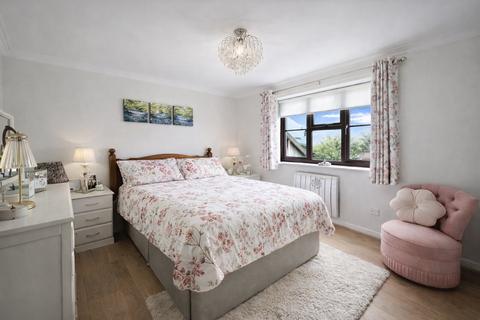 2 bedroom ground floor flat for sale, Mansell Close, Bexhill on Sea TN39