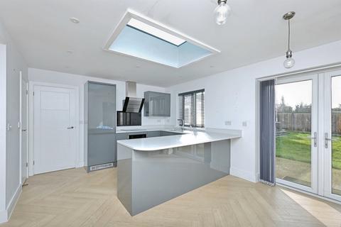 3 bedroom semi-detached bungalow for sale, Allens Avenue, Norwich