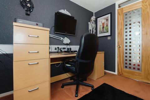 3 bedroom end of terrace house for sale, Low Thatch, BIRMINGHAM