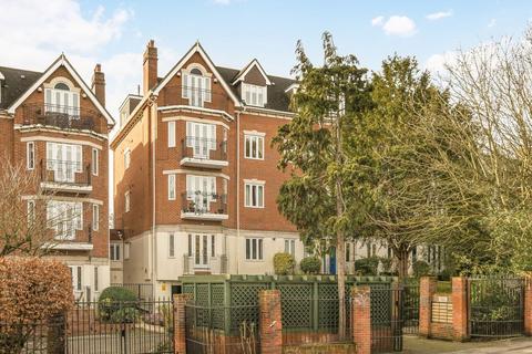 2 bedroom flat for sale, Wimbledon Hill Road, London SW19