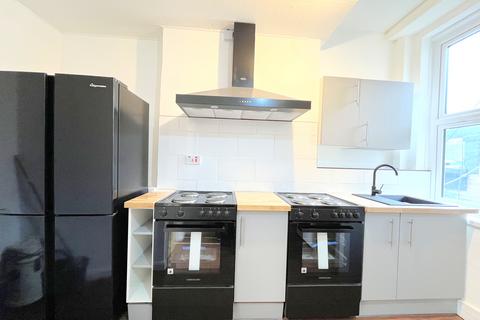 1 bedroom house of multiple occupation to rent, Clifftown Road, Southend-on-Sea SS1