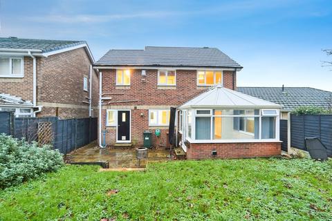 Maple Croft, New Farnley, Leeds
