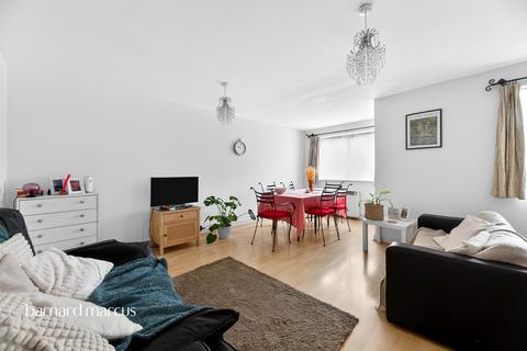 2 bedroom flat for sale, Macmillan Way, London