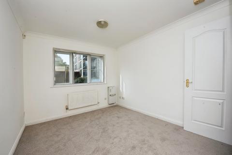 2 bedroom ground floor flat for sale, Sheepcote Road, Harrow