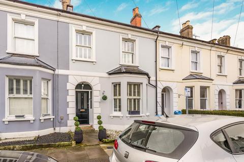 3 bedroom terraced house for sale, Fairview GL52 6BD
