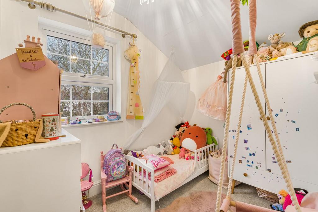 3-bed-house-cheltenham8.jpg